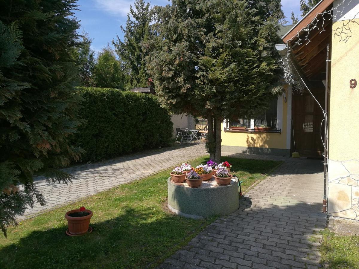 Gergely Vendégház Zirc Exterior foto